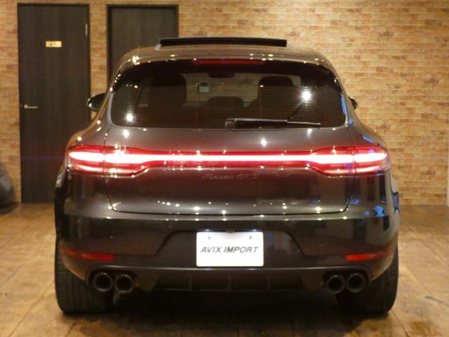 マカン マカンＧＴＳ　後期　スポーツクロノＰＫＧ　スポエグ　パノラマＳＲ　黒半革　ＰＣＭナビ　Ｂカメラ　ＡＣＣ　ＢＯＳＥ　Ｅ／Ｄ　パワーシート　ヒーター　パワートランク　ＰＤＬＳ付ＬＥＤライト　ＲＳスパイダー２０ＡＷ（35枚目）