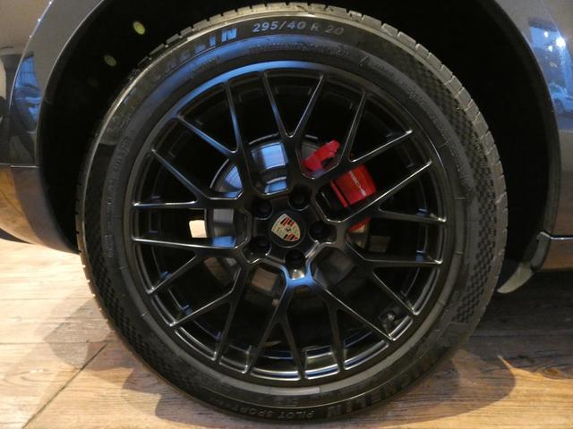 マカン マカンＧＴＳ　後期　スポーツクロノＰＫＧ　スポエグ　パノラマＳＲ　黒半革　ＰＣＭナビ　Ｂカメラ　ＡＣＣ　ＢＯＳＥ　Ｅ／Ｄ　パワーシート　ヒーター　パワートランク　ＰＤＬＳ付ＬＥＤライト　ＲＳスパイダー２０ＡＷ（40枚目）