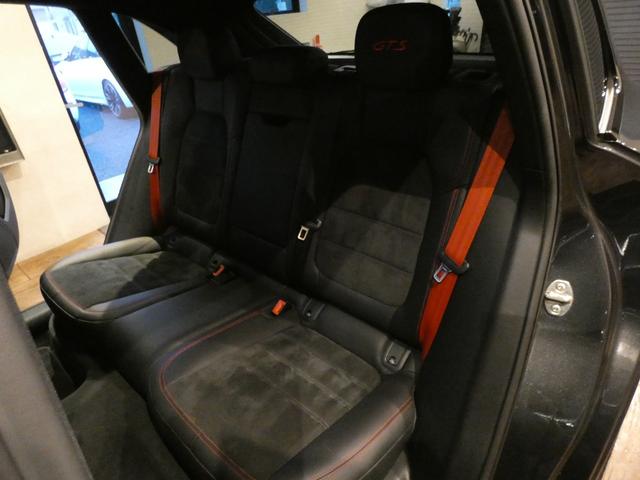 マカン マカンＧＴＳ　後期　スポーツクロノＰＫＧ　スポエグ　パノラマＳＲ　黒半革　ＰＣＭナビ　Ｂカメラ　ＡＣＣ　ＢＯＳＥ　Ｅ／Ｄ　パワーシート　ヒーター　パワートランク　ＰＤＬＳ付ＬＥＤライト　ＲＳスパイダー２０ＡＷ（52枚目）