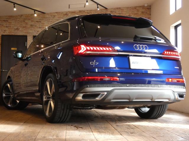 Ｑ７ ５５ＴＦＳＩクワトロ　Ｓライン　後期　１オナ　禁煙　７人乗　プレミアムＰＫＧ　オールホイールステア　ＰＳＲ　ＨＤマトリクスＬＥＤ　黒革　ナビ　ＴＶ　全周カメラ　ＡＣＣ　　前後ソナー　Ｂ＆Ｏ　Ｄインナーミラー　パワートランク　２１ＡＷ（2枚目）