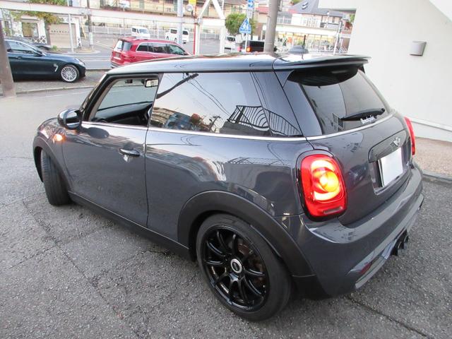 ＭＩＮＩ クーパーＳ　アドバンレーシング１７インチＡＷ　テインショック　ＺＯＯＭサス　ＭＳＫフロントスポイラー　ＥＴＣ　スペアキー（4枚目）