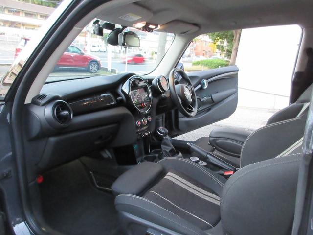 ＭＩＮＩ クーパーＳ　アドバンレーシング１７インチＡＷ　テインショック　ＺＯＯＭサス　ＭＳＫフロントスポイラー　ＥＴＣ　スペアキー（29枚目）