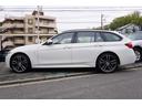 ３２０ｉ　ｘＤｒｉｖｅツリングＭスポエデションシャド　特別仕様車　４ＷＤモデル　前車追従クルーズ　黒レザー　前席電動シートヒーター付　タッチスクリーン　前後ソナー付　専用１９インチホイール　ＥＴＣ　ハンズフリーリアゲート　スペアキー有　１オーナー　禁煙車(71枚目)