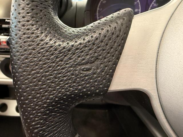 エリーゼ Ｓ　エリーゼＳ　ネオクラッシックエディション　限定車　キルティングレッドレザーシート　オールドイングリッシュホワイト（19枚目）