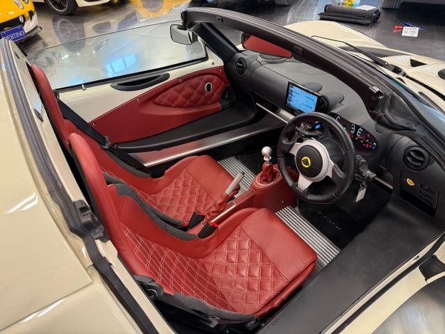 エリーゼ Ｓ　エリーゼＳ　ネオクラッシックエディション　限定車　キルティングレッドレザーシート　オールドイングリッシュホワイト（31枚目）