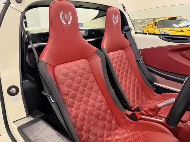 エリーゼ Ｓ　エリーゼＳ　ネオクラッシックエディション　限定車　キルティングレッドレザーシート　オールドイングリッシュホワイト（32枚目）