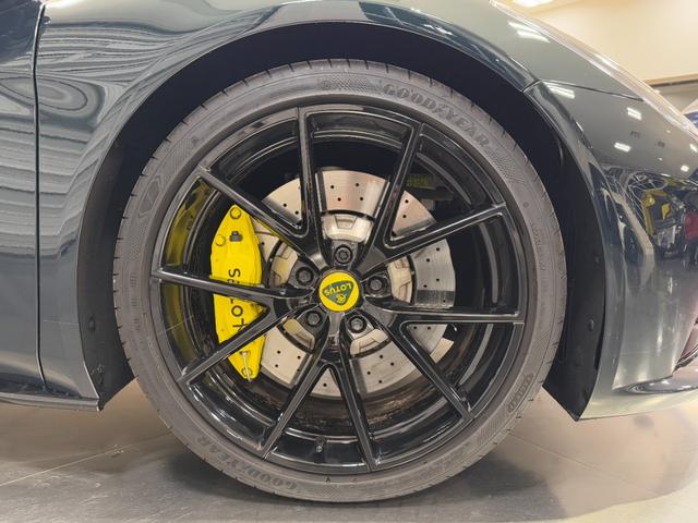 エミーラ Ｖ６　ファーストエディション　ワンオーナー／６速ＭＴ／タンレザーシート＆ブラックパック／イエローキャリパー／（7枚目）