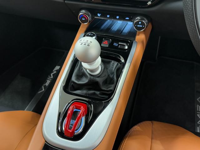 エミーラ Ｖ６　ファーストエディション　ワンオーナー／６速ＭＴ／タンレザーシート＆ブラックパック／イエローキャリパー／（29枚目）