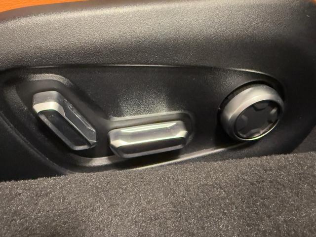 エミーラ Ｖ６　ファーストエディション　ワンオーナー／６速ＭＴ／タンレザーシート＆ブラックパック／イエローキャリパー／（31枚目）