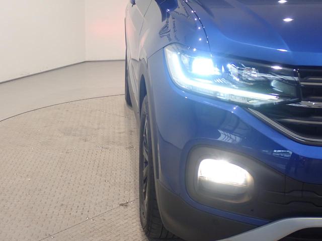 Ｔ－クロス ＴＳＩ　１ｓｔ　ＥＴＣ車載器　オートクルーズコントロール　ナビ　スマートキ－　横滑り防止装置　メモリーナビ　パワーステアリング　記録簿　アルミホイール　エアコン　ＡＢＳ　キーレスアクセス　盗難防止システム　エアバッグ（31枚目）