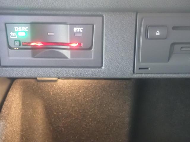 ゴルフ TSIコンフォートラインブルーモーションテクノロジー スマートエントリー アクティブクルーズコントロール 地デジ 記録簿 オートエアコン ABS エアバック パワーウィンドウ アルミ ESC ナビTV ETC2.0 盗難防止 メモリーナビ キーレスキー(16枚目)