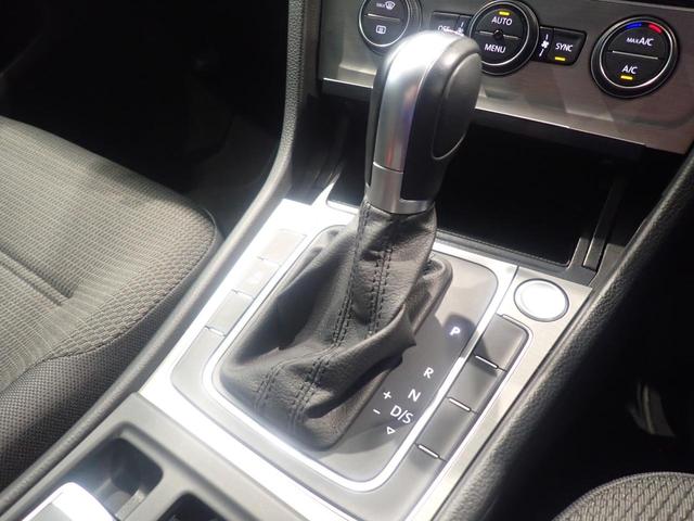 ゴルフ TSIコンフォートラインブルーモーションテクノロジー スマートエントリー アクティブクルーズコントロール 地デジ 記録簿 オートエアコン ABS エアバック パワーウィンドウ アルミ ESC ナビTV ETC2.0 盗難防止 メモリーナビ キーレスキー(24枚目)