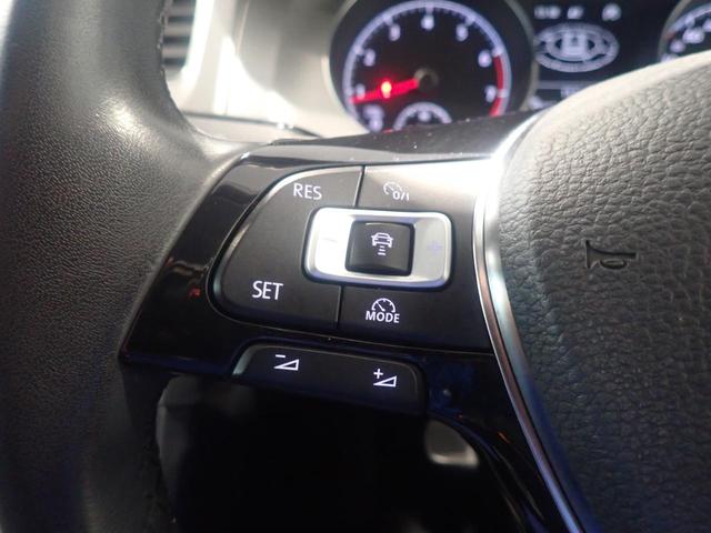 ゴルフ TSIコンフォートラインブルーモーションテクノロジー スマートエントリー アクティブクルーズコントロール 地デジ 記録簿 オートエアコン ABS エアバック パワーウィンドウ アルミ ESC ナビTV ETC2.0 盗難防止 メモリーナビ キーレスキー(29枚目)