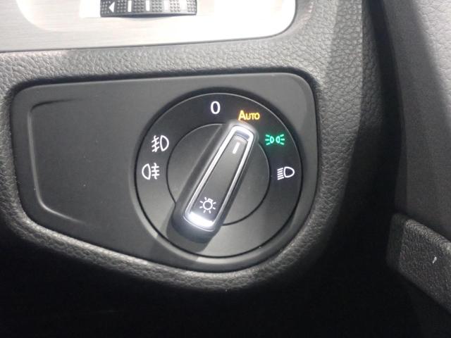 ゴルフ TSIコンフォートラインブルーモーションテクノロジー スマートエントリー アクティブクルーズコントロール 地デジ 記録簿 オートエアコン ABS エアバック パワーウィンドウ アルミ ESC ナビTV ETC2.0 盗難防止 メモリーナビ キーレスキー(32枚目)