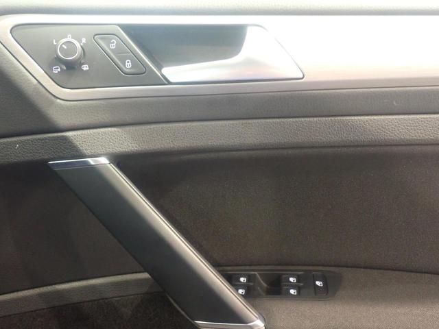 ゴルフ TSIコンフォートラインブルーモーションテクノロジー スマートエントリー アクティブクルーズコントロール 地デジ 記録簿 オートエアコン ABS エアバック パワーウィンドウ アルミ ESC ナビTV ETC2.0 盗難防止 メモリーナビ キーレスキー(33枚目)