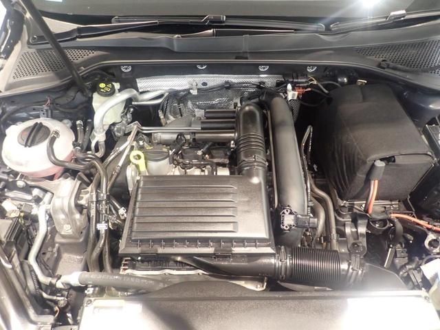 ゴルフ TSIコンフォートラインブルーモーションテクノロジー スマートエントリー アクティブクルーズコントロール 地デジ 記録簿 オートエアコン ABS エアバック パワーウィンドウ アルミ ESC ナビTV ETC2.0 盗難防止 メモリーナビ キーレスキー(42枚目)