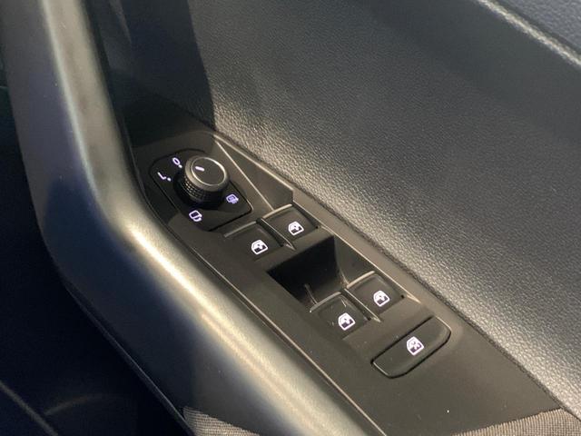 ポロ TSIスタイル ACC アルミホイール キーレスアクセス ナビ スマートキー ワンオーナー オートエアコン ETC2.0(39枚目)