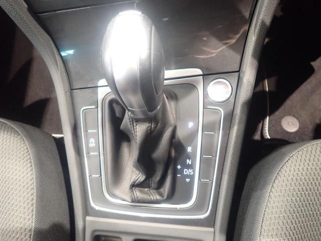 ７速ＤＳＧトランスミッションが切れ目のない滑らかな加速を実現します。