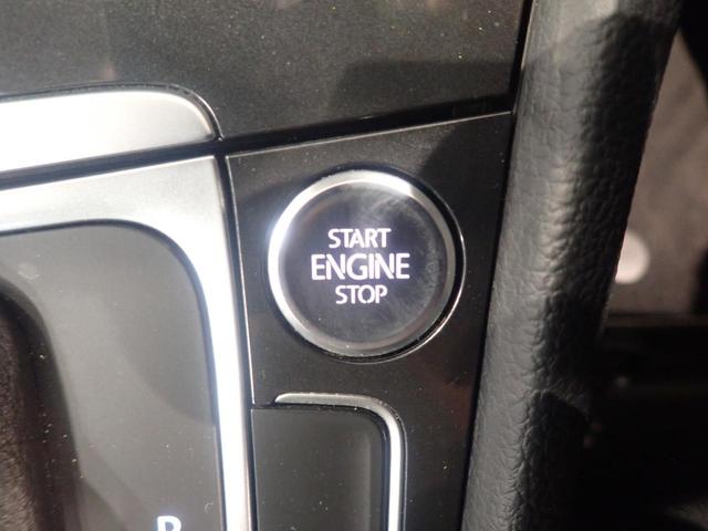スタートボタンを押すだけでエンジンの始動、停止ができます。