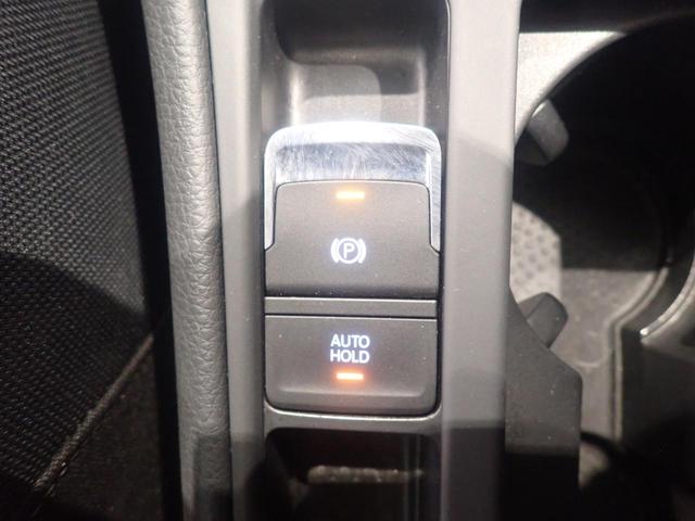 ☆電動パーキングブレーキ搭載！坂道や渋滞時に便利なオートホールド機能も装備していますよ。