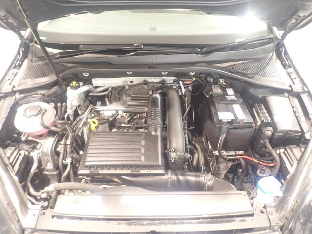 １．２Ｌ　ＴＳＩエンジン搭載。ＤＳＧトランスミションとの組み合わせで、爽快な走りを思いのままに楽しめます。