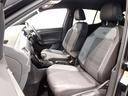 やや硬めの、ゆったりと座れるシートで、ロングドライブも快適です!!