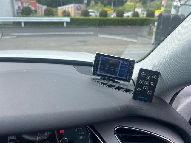 A4アバント 2.0TFSIクワトロ SEパッケージ 4WD 2013年モデル ワンオーナー	バックカメラ ナビ フルセグ ETC 本革シート フロア7AT 過給器設定モデル 車検整備付き(17枚目)