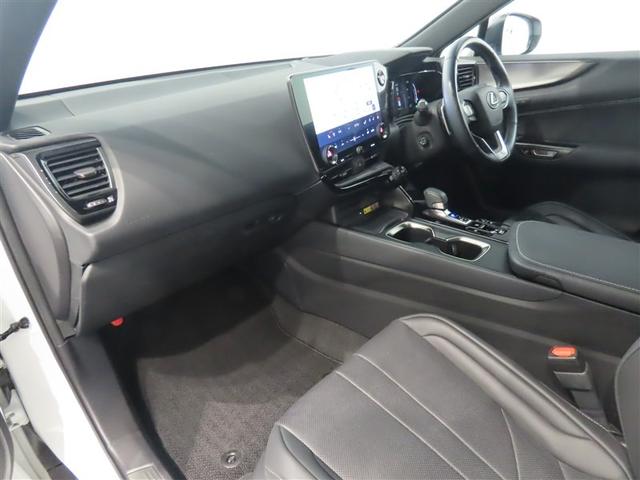 ＮＸ ＮＸ３５０ｈ　Ｆスポーツ　２０インチアルミホイール　ＩＴＳ　Ｃｏｎｎｅｃｔ　デジタルキー　三眼フルＬＥＤヘッドランプ　パノラミックビューモニター　別体型ディスクプレイヤー　デジタルインナーミラー　おくだけ充電　ムーンルーフ（10枚目）