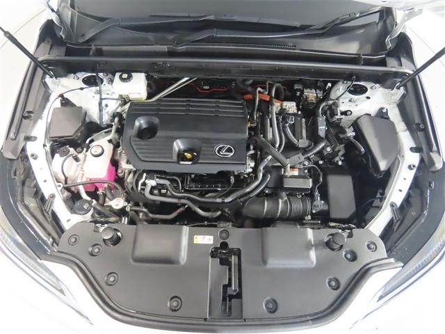 ＮＸ ＮＸ３５０ｈ　Ｆスポーツ　２０インチアルミホイール　パーキングサポートブレーキ　カラーヘッドアップディスプレイ　三眼フルＬＥＤヘッドランプ　アダプティブハイビームシステム　パノラミックビューモニター　パノラマルーフ（18枚目）