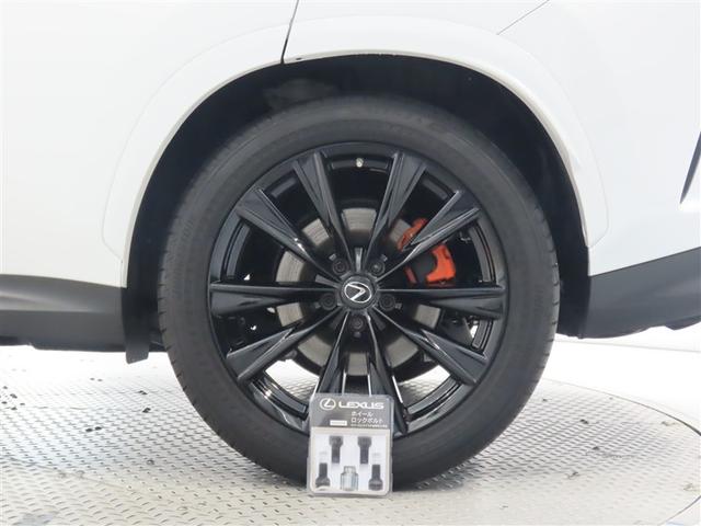 ＮＸ ＮＸ３５０ｈ　Ｆスポーツ　２０インチアルミホイール　パーキングサポートブレーキ　カラーヘッドアップディスプレイ　三眼フルＬＥＤヘッドランプ　アダプティブハイビームシステム　パノラミックビューモニター　パノラマルーフ（21枚目）