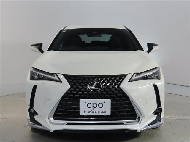 ＵＸ ＵＸ３００ｈ　バージョンＬ　１８インチ　ランフラットタイヤ＆アルミホイール　三眼フルＬＥＤヘッドランプ　ハンズフリーパワーバックドア　ドライブレコーダー　ＬＥＤフロントターンシグナルランプ　ＬＥＤコーナリングランプ（6枚目）