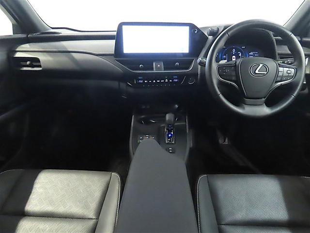 ＵＸ ＵＸ３００ｈ　バージョンＬ　１８インチ　ランフラットタイヤ＆アルミホイール　三眼フルＬＥＤヘッドランプ　ハンズフリーパワーバックドア　ドライブレコーダー　ＬＥＤフロントターンシグナルランプ　ＬＥＤコーナリングランプ（7枚目）