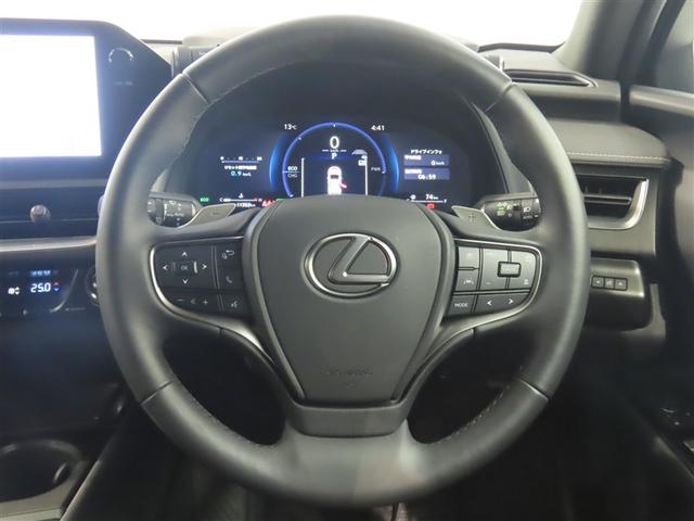 ＵＸ ＵＸ３００ｈ　バージョンＬ　１８インチ　ランフラットタイヤ＆アルミホイール　三眼フルＬＥＤヘッドランプ　ハンズフリーパワーバックドア　ドライブレコーダー　ＬＥＤフロントターンシグナルランプ　ＬＥＤコーナリングランプ（13枚目）