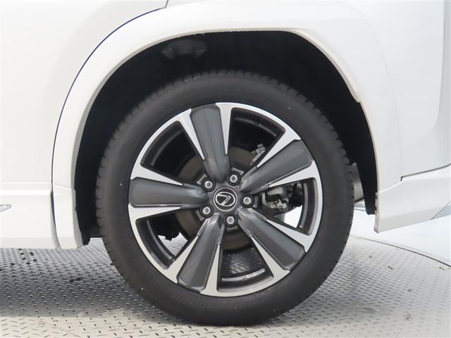 ＵＸ ＵＸ３００ｈ　バージョンＬ　１８インチ　ランフラットタイヤ＆アルミホイール　三眼フルＬＥＤヘッドランプ　ハンズフリーパワーバックドア　ドライブレコーダー　ＬＥＤフロントターンシグナルランプ　ＬＥＤコーナリングランプ（21枚目）