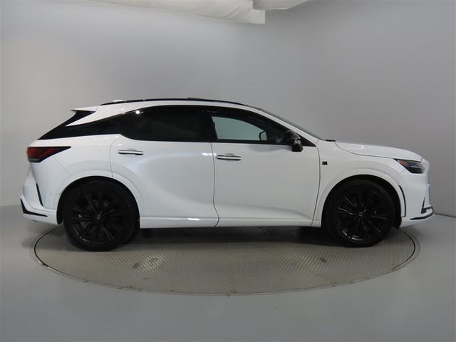 ＲＸ ＲＸ５００ｈ　Ｆスポーツパフォーマンス　２１インチアルミホイール　ルーフレール　スマートエントリー＆スタートシステム　シートヒーター／シートベンチレーション　寒冷地仕様　パノラマルーフ　後席パワーシート（電動リクライニング＆電動格納機能付）（5枚目）