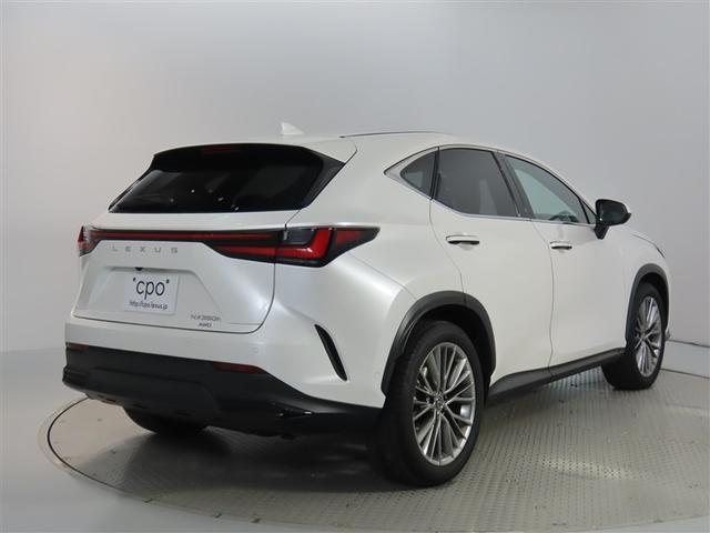 ＮＸ ＮＸ３５０ｈ　バージョンＬ　２０インチアルミホイール　Ａｄｖａｎｃｅｄ　Ｐａｒｋ　パーキングサポートブレーキ　ＩＴＳ　Ｃｏｎｎｅｃｔ　カラーヘッドアップディスプレイ　三眼フルＬＥＤヘッドランプ　アダプティブハイビームシステム（3枚目）