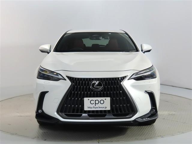 ＮＸ ＮＸ３５０ｈ　バージョンＬ　２０インチアルミホイール　Ａｄｖａｎｃｅｄ　Ｐａｒｋ　パーキングサポートブレーキ　ＩＴＳ　Ｃｏｎｎｅｃｔ　カラーヘッドアップディスプレイ　三眼フルＬＥＤヘッドランプ　アダプティブハイビームシステム（6枚目）