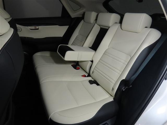 サービス工場を併設しておりますので、今後のメンテナンスはもちろん、お困りごとなども安心してお任せください！