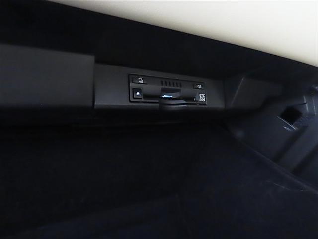 全国どちらのレクサス店の認定中古車につきましても、ご用命を承ることが可能です。是非私ども　レクサス藤沢までお問い合わせ下さい。