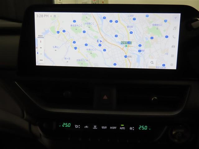 ＵＸ ＵＸ２５０ｈ　Ｆスポーツエモーショナルエクスプローラ　１８インチアルミホイール　ハンズフリーパワーバックドア　ヘッドアップディスプレイ　パーキングサポートブレーキ　ブラインドスポットモニター　レーダークルーズコントロール（全車速追従機能付）　ムーンルーフ（8枚目）