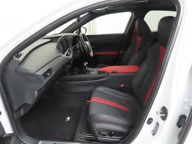 ＵＸ ＵＸ２５０ｈ　Ｆスポーツエモーショナルエクスプローラ　１８インチアルミホイール　ハンズフリーパワーバックドア　ヘッドアップディスプレイ　パーキングサポートブレーキ　ブラインドスポットモニター　レーダークルーズコントロール（全車速追従機能付）　ムーンルーフ（10枚目）