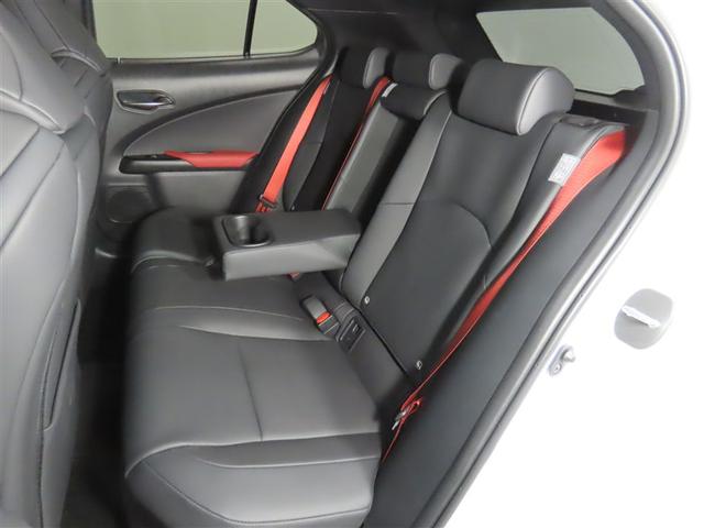 ＵＸ ＵＸ２５０ｈ　Ｆスポーツエモーショナルエクスプローラ　１８インチアルミホイール　ハンズフリーパワーバックドア　ヘッドアップディスプレイ　パーキングサポートブレーキ　ブラインドスポットモニター　レーダークルーズコントロール（全車速追従機能付）　ムーンルーフ（11枚目）