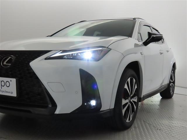 ＵＸ ＵＸ２５０ｈ　Ｆスポーツエモーショナルエクスプローラ　１８インチアルミホイール　ハンズフリーパワーバックドア　ヘッドアップディスプレイ　パーキングサポートブレーキ　ブラインドスポットモニター　レーダークルーズコントロール（全車速追従機能付）　ムーンルーフ（19枚目）