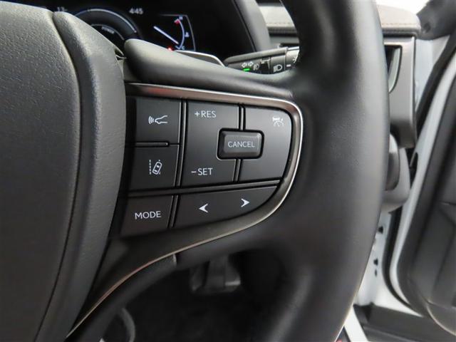 ＵＸ ＵＸ２５０ｈ　バージョンＬ　１８インチアルミホイール　ハンズフリーパワーバックドア　ヘッドアップディスプレイ　三眼フルＬＥＤヘッドランプ　パーキングサポートブレーキ　ブラインドスポットモニター　パノラミックビューモニター（16枚目）