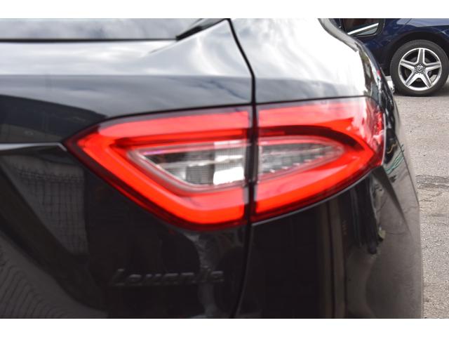 レヴァンテ S 禁煙車 スポーツPKG 純正アンテオ21AW レッドレザーインテリア 左右パワーシート 前後シートヒーター キックセンサー harman/kardon カーボンパネルインテリア パノラマサンルーフ(11枚目)