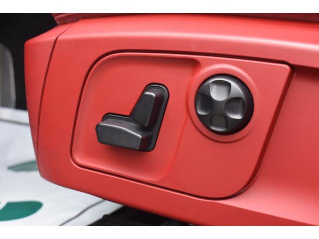 レヴァンテ S 禁煙車 スポーツPKG 純正アンテオ21AW レッドレザーインテリア 左右パワーシート 前後シートヒーター キックセンサー harman/kardon カーボンパネルインテリア パノラマサンルーフ(14枚目)