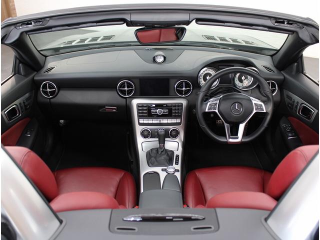 ＳＬＫ ＳＬＫ３５０ブルーエフィシェンシー　ＡＭＧスポーツＰＫＧ　赤革　シートヒーター＆エアースカーフ　純正ＨＤＤナビ地デジ　クルコン　ＰＴＳ＆キーレスゴー　メモリー付パワーシート　バイキセノンＨＬ　専用１８ＡＷ　禁煙（53枚目）