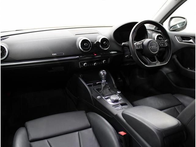 A3 スポーツバック30TFSI スポーツ ラグジュアリーPKG 黒革 シートヒーター 純正MMIナビ 地デジBカメラ バーチャルコックピット LEDライト ACC アシスタンスPKG アドバンスドキー 純正17AW 禁煙 1オーナー(7枚目)