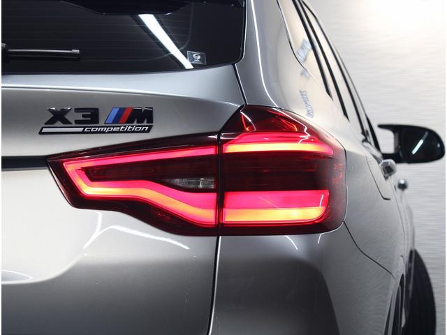 Ｘ３ Ｍ コンペティション　黒茶革　全席シートヒーター　ベンチレーター　純正ＨＤＤナビ地デジ　全周カメラ＆ＰＤＣ　ｈａｒｍａｎ／ｋａｒｄｏｎ　ＨＵＤ　Ｐアシスト＆Ｄアシストプラス　液晶メーター　純正２１インチＡＷ　禁煙（4枚目）