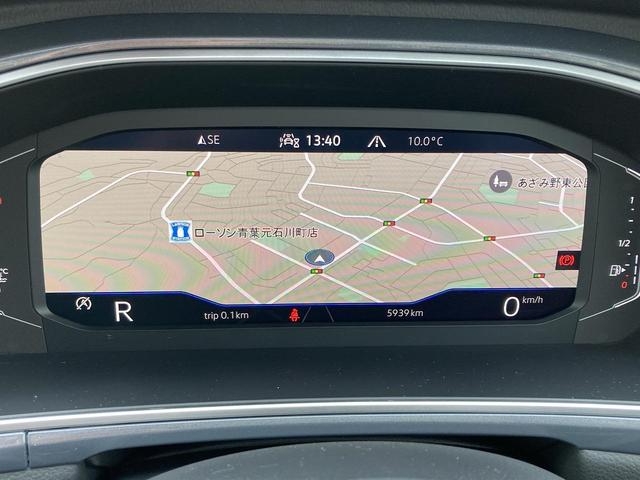 Ｔ－ロック ＴＳＩ　スタイル　レザー　ＤＥＭＯ　認定中古車　本革シート　Ｄｉｓｃｏｖｅｒ　Ｐｒｏ　ＥＴＣ　アルミホイール　レザーステアリング　デジタルメータークラスター　ダークティンテッドガラス　エレクトロニックパーキングブレーキ（12枚目）